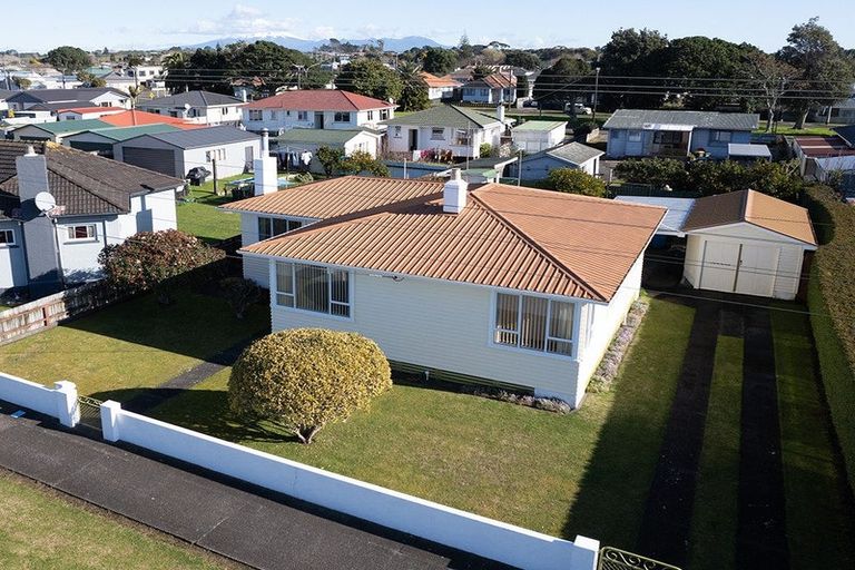 Photo of property in 83 Browne Street, Waitara, 4320