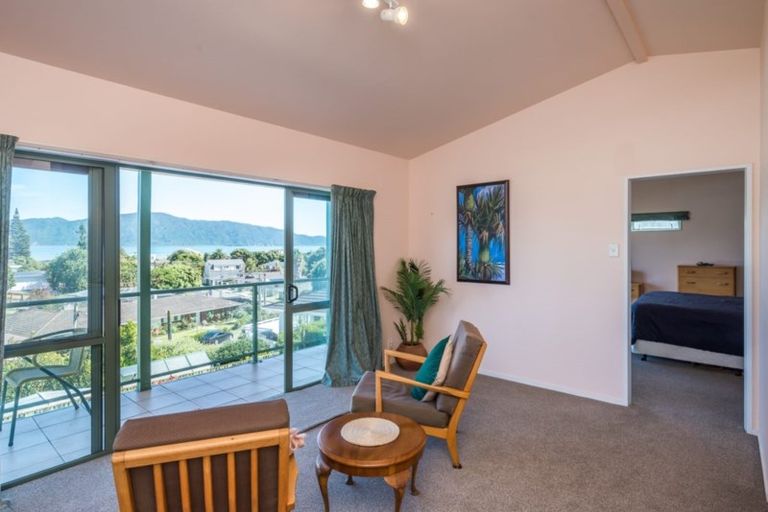 Photo of property in 21 Webber Street, Paraparaumu Beach, Paraparaumu, 5032
