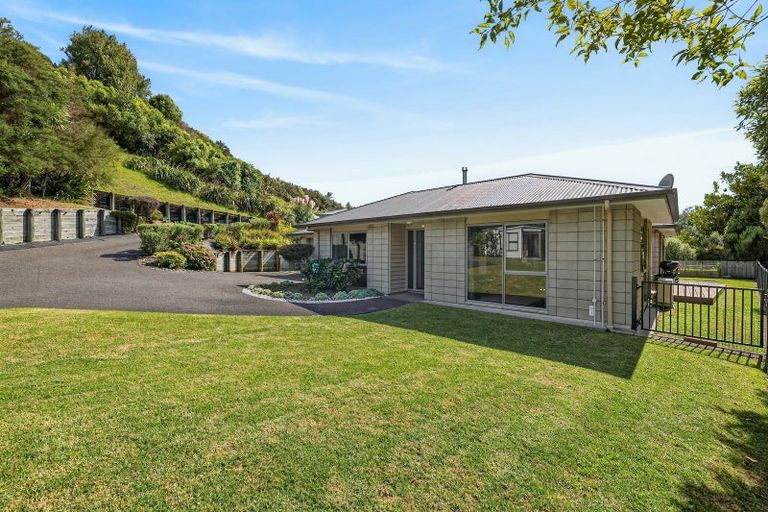 Photo of property in 5 Southill Way, Pyes Pa, Tauranga, 3112