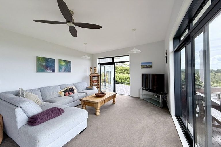 Photo of property in 157 Tui Glen Road, Haruru, 0204