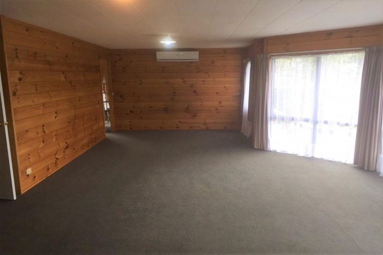 Photo of property in 2/16 Puia Street, Tauhara, Taupo, 3330