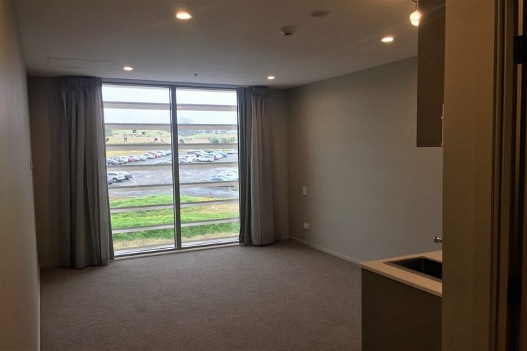Photo of property in 202/7 Kaipiho Lane, Albany, Auckland, 0632