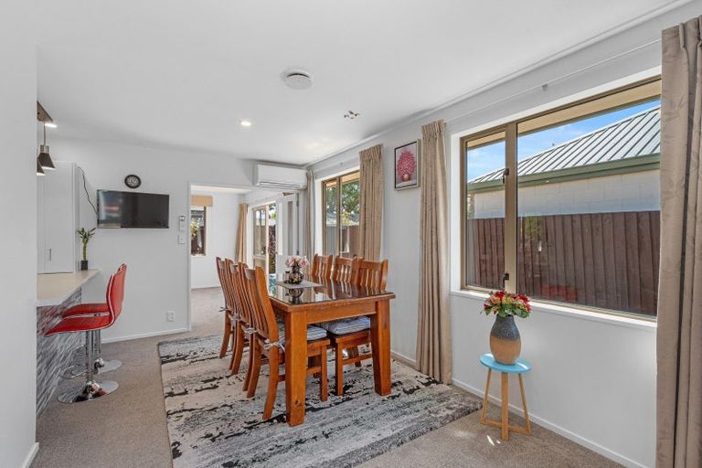 Photo of property in 75a Farquhars Road, Redwood, Christchurch, 8051