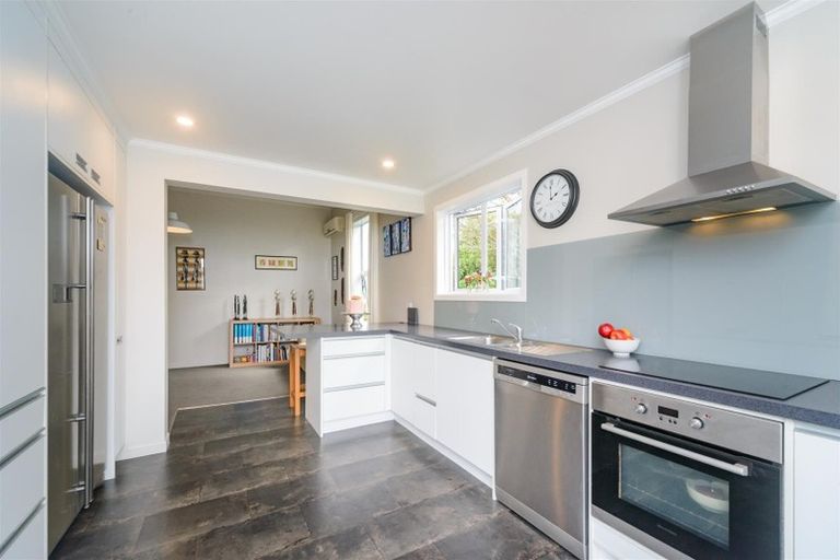 Photo of property in 30 Signal Street, Marton, 4710