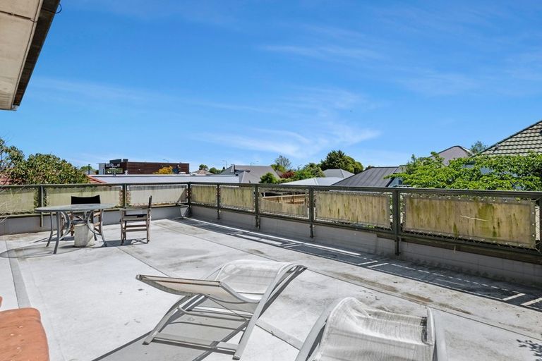 Photo of property in 223 Innes Road, St Albans, Christchurch, 8052