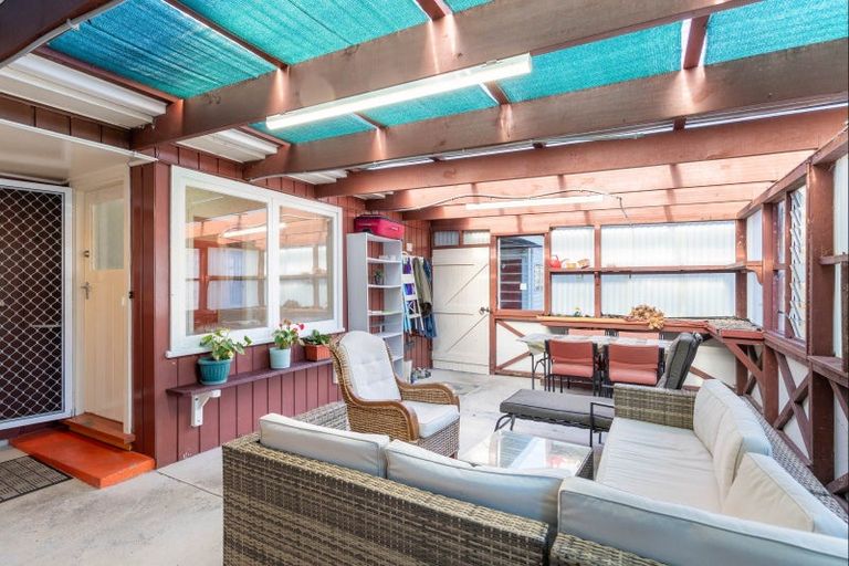 Photo of property in 15 Hay Street, Wainuiomata, Lower Hutt, 5014