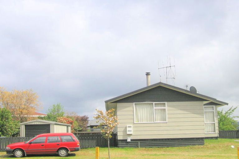 Photo of property in 15 Grace Crescent, Richmond Heights, Taupo, 3330