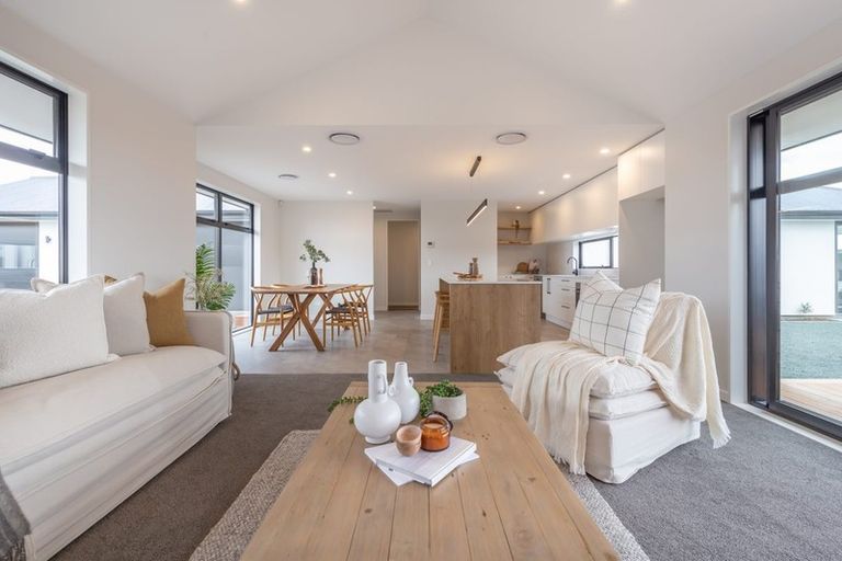 Photo of property in 12 Harrison Drive, Tikipunga, 0112