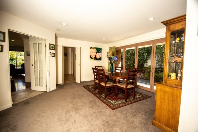 Photo of property in 14 Ranui Street, Waikawa, Picton, 7220