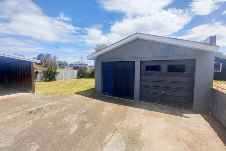 Photo of property in 3 Clifden Highway, Tuatapere, 9620