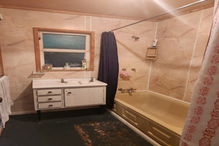 Photo of property in 1160 Kennedy Bay Road, Kennedy Bay, Coromandel, 3583