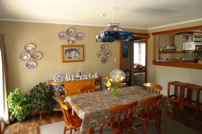 Photo of property in 122 Tirau Street, Putaruru, 3411