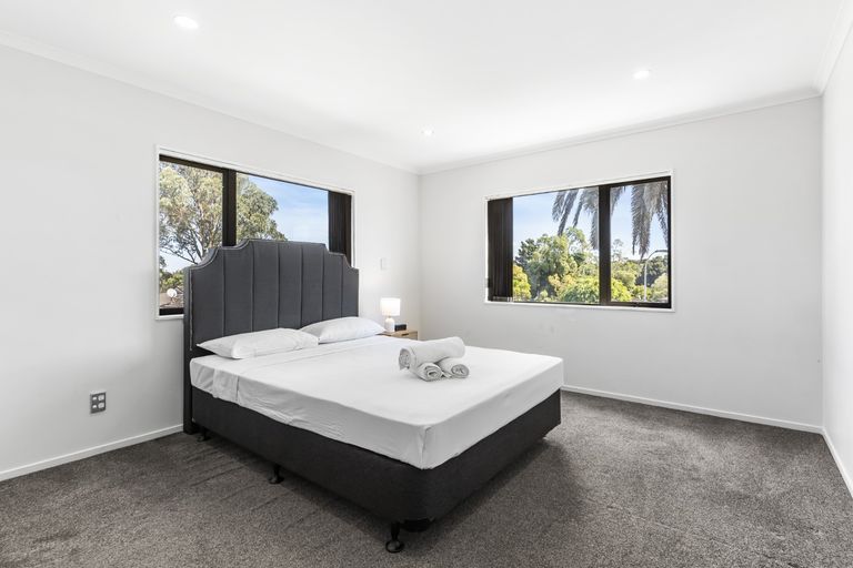 Photo of property in 1 Kendall Court, Wattle Downs, Auckland, 2103