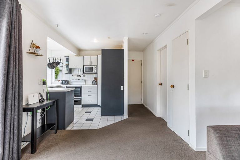 Photo of property in 1/41 Colwill Road, Massey, Auckland, 0614