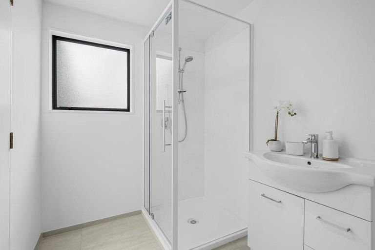 Photo of property in 63 Pomona Road, Kumeu, 0891