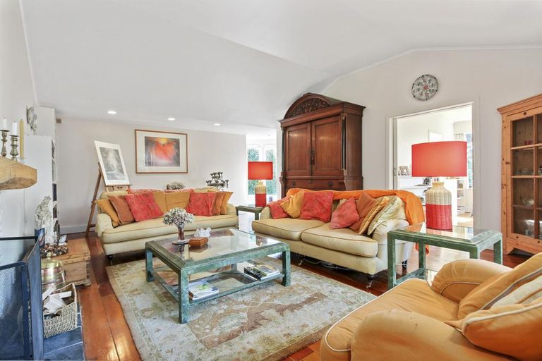 Photo of property in 773 South Titirangi Road, Titirangi, Auckland, 0604