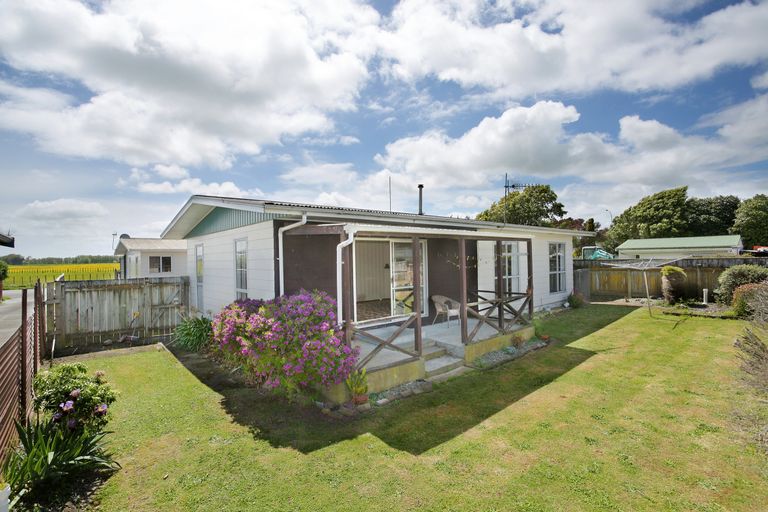 Photo of property in 5a Flygers Line, Milson, Palmerston North, 4414
