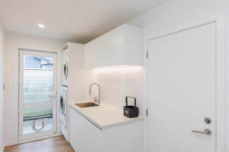 Photo of property in 36 Dogwood Way, Milson, Palmerston North, 4414