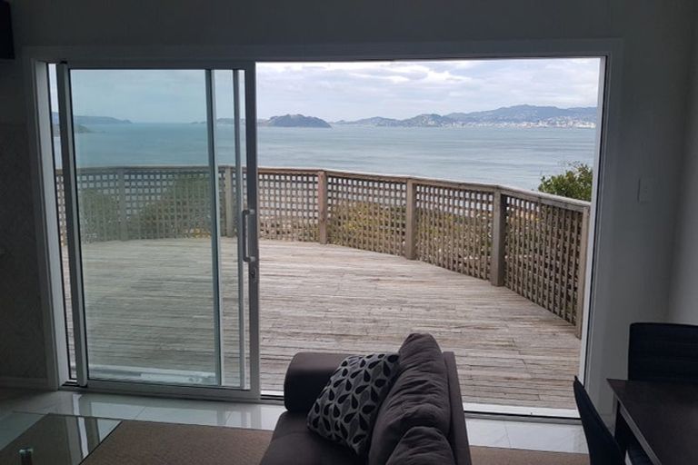 Photo of property in 7a Korokoro Road, Korokoro, Lower Hutt, 5012