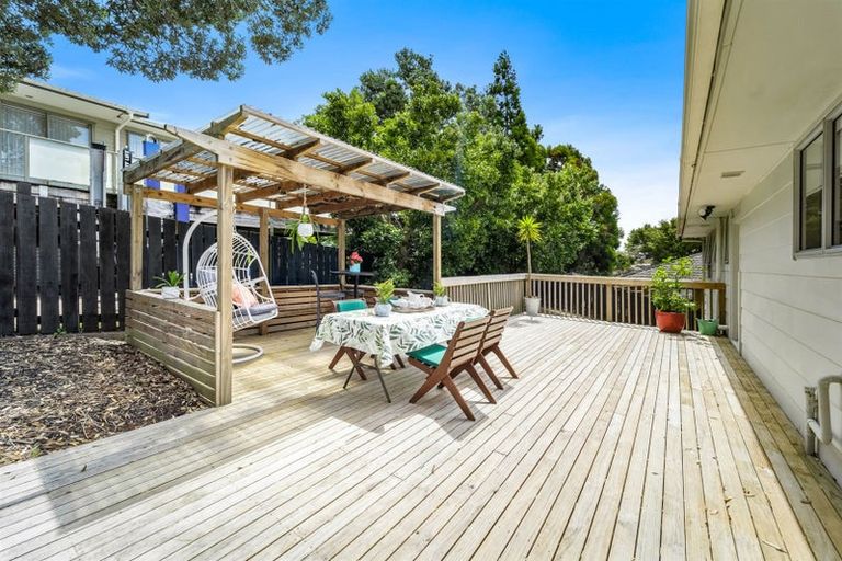 Photo of property in 591 Whangaparaoa Road, Stanmore Bay, Whangaparaoa, 0932