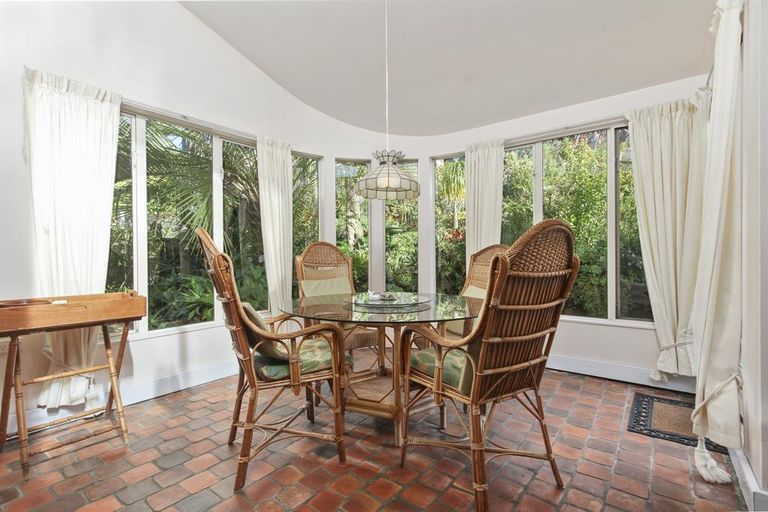 Photo of property in 773 South Titirangi Road, Titirangi, Auckland, 0604