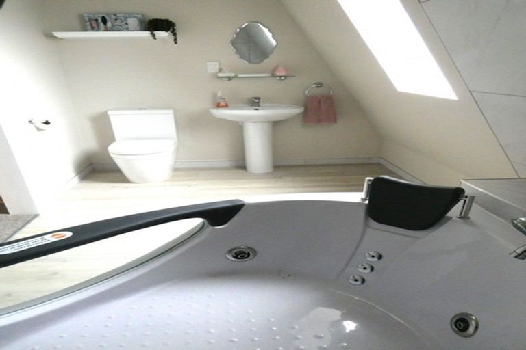 Photo of property in 124 Tasman Street, Karoro, Greymouth, 7805