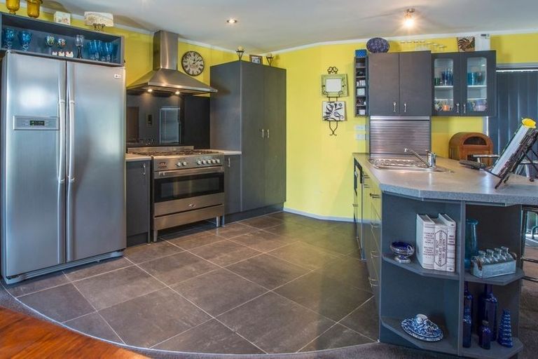 Photo of property in 6 Udall Place, Bucklands Beach, Auckland, 2014