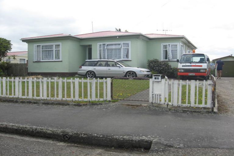 Photo of property in 50 Tyndall Street, Pahiatua, 4910