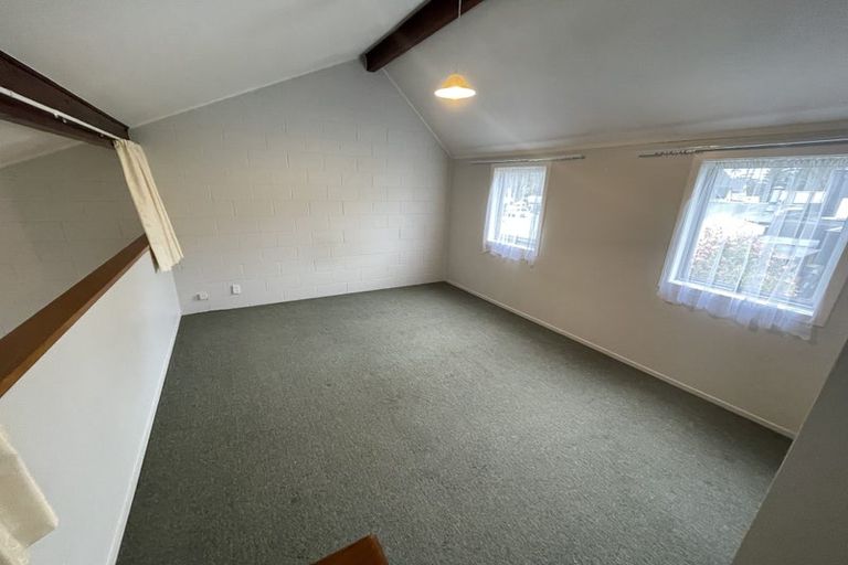 Photo of property in 2/93 Victoria Street, Cambridge, 3434