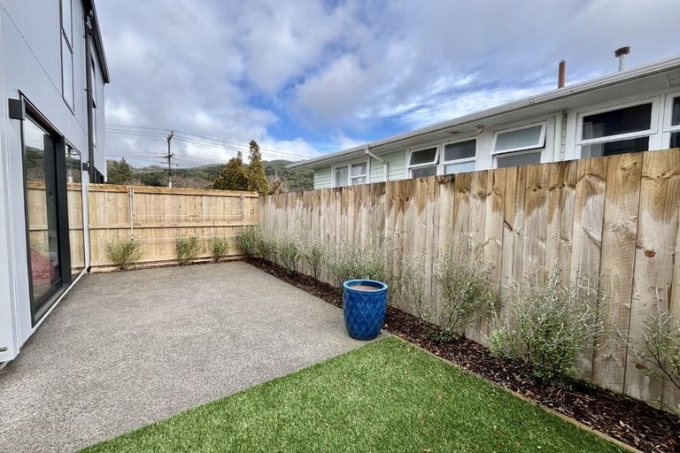 Photo of property in 9b Hinau Grove, Wainuiomata, Lower Hutt, 5014