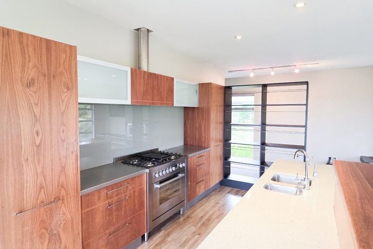 Photo of property in 65 Matatua Road, Raumati Beach, Paraparaumu, 5032