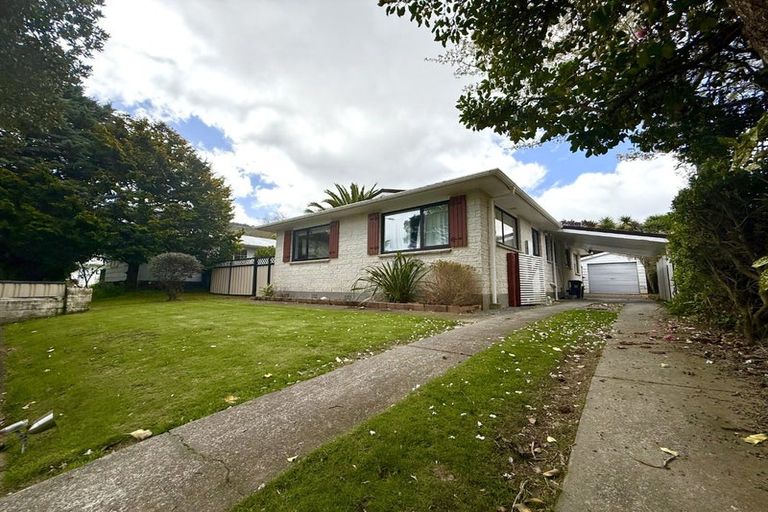 Photo of property in 122 California Drive, Totara Park, Upper Hutt, 5018