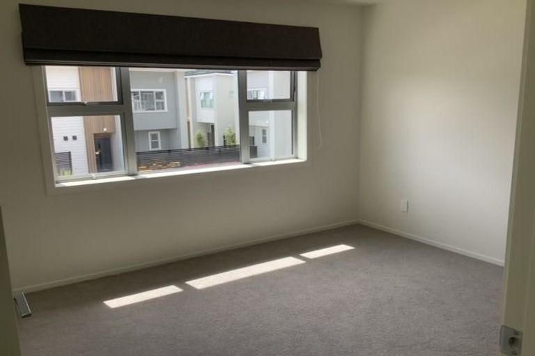 Photo of property in 1119c High Street, Taita, Lower Hutt, 5011