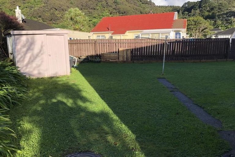 Photo of property in 29 Newcombe Street, Naenae, Lower Hutt, 5011