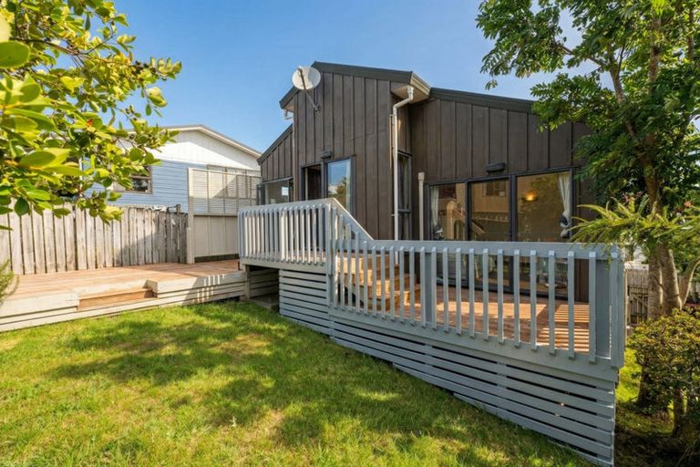Photo of property in 2/28 Pahi Place, West Harbour, Auckland, 0618