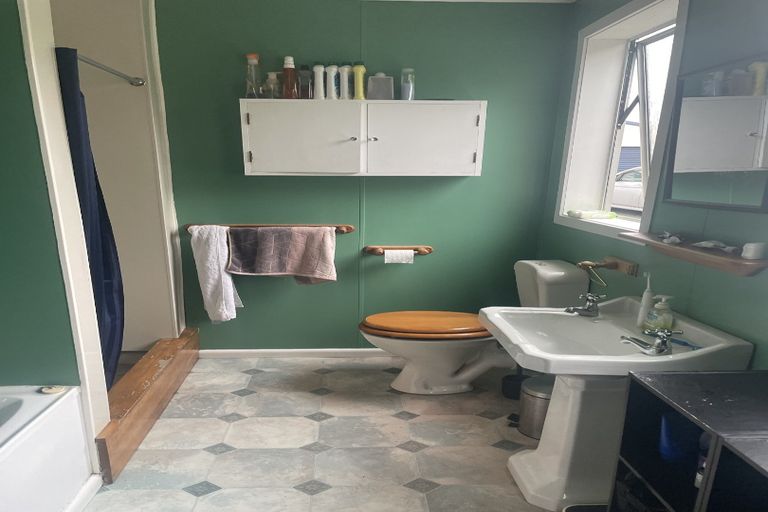 Photo of property in 4 Rathmore Street, West End, Timaru, 7910