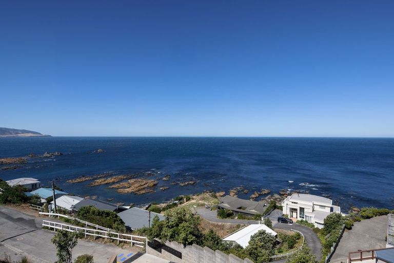 Photo of property in 1/52 High Street, Island Bay, Wellington, 6023