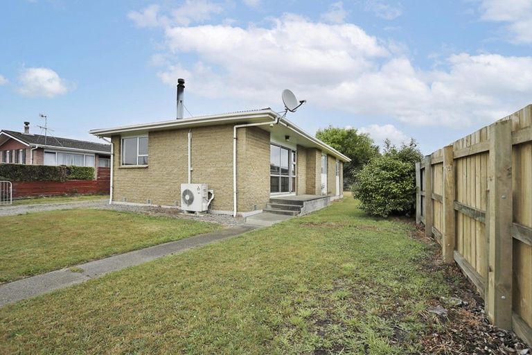 Photo of property in 100 Dunbeath Crescent, Kew, Invercargill, 9812