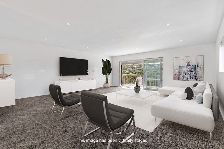 Photo of property in 96 Saddleback Rise, Murrays Bay, Auckland, 0630