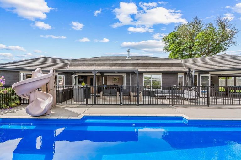 Photo of property in 8 Heartstone Place, Te Kamo, Kamo, 0185