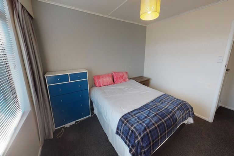 Photo of property in 14 Snowdon Avenue, Terrace End, Palmerston North, 4410