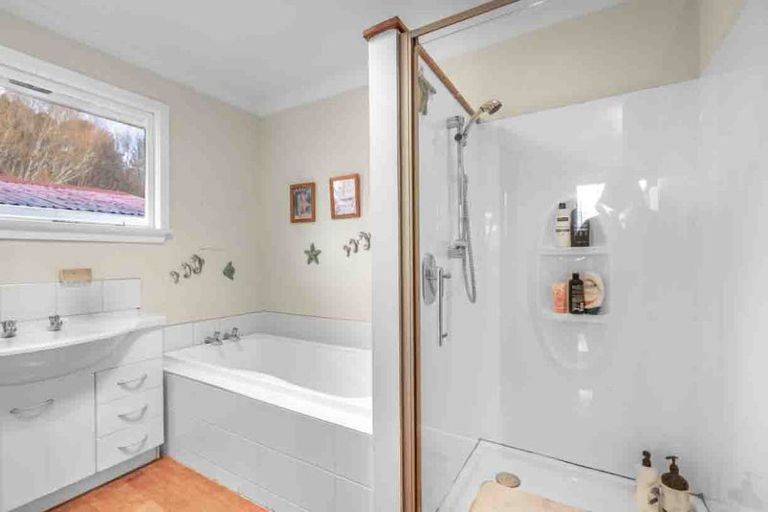 Photo of property in 121 Mcquarrie Street, Kingswell, Invercargill, 9812