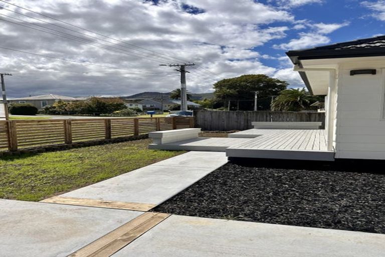 Photo of property in 19 Andrews Street, Foxton Beach, Foxton, 4815