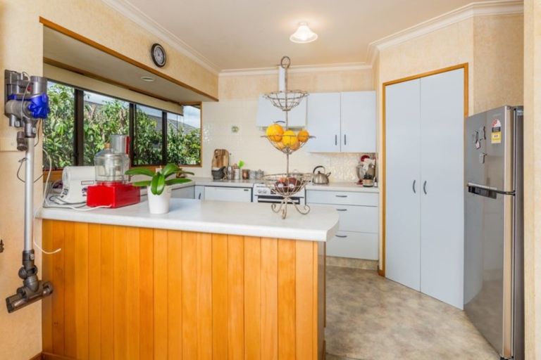 Photo of property in 2 Carver Close, Kerikeri, 0230