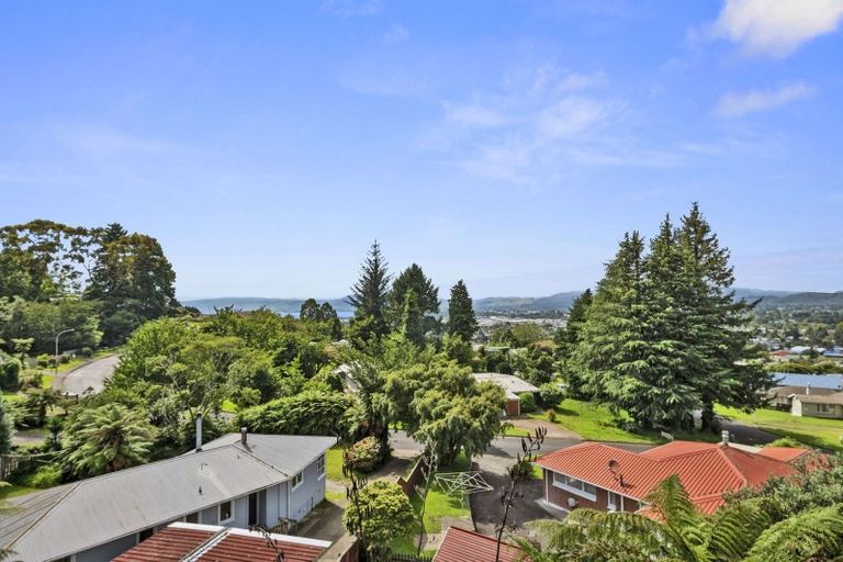 Photo of property in 5 Edward Street, Western Heights, Rotorua, 3015