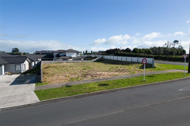 Photo of property in 2 Waireka Road, Rototuna North, Hamilton, 3210