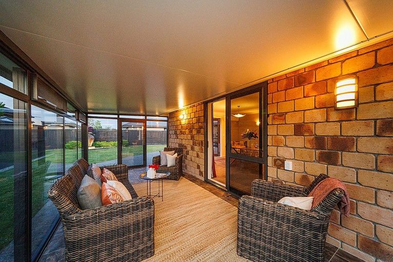 Photo of property in 33 Rodeo Drive, Kelvin Grove, Palmerston North, 4414