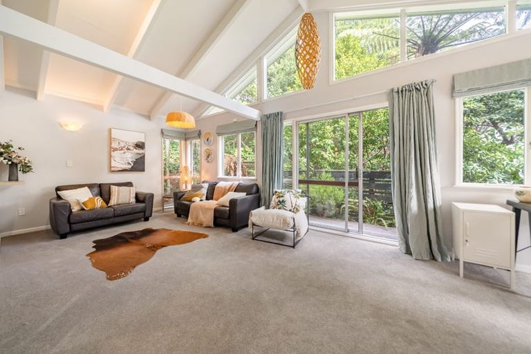 Photo of property in 62a Chatsworth Road, Silverstream, Upper Hutt, 5019