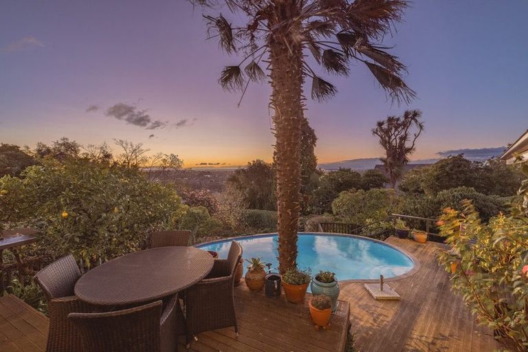 Photo of property in 21 Heaton Rhodes Place, Cashmere, Christchurch, 8022