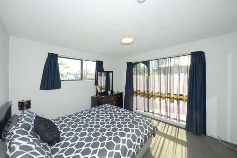 Photo of property in 246 Main Road North, Redwood, Christchurch, 8051